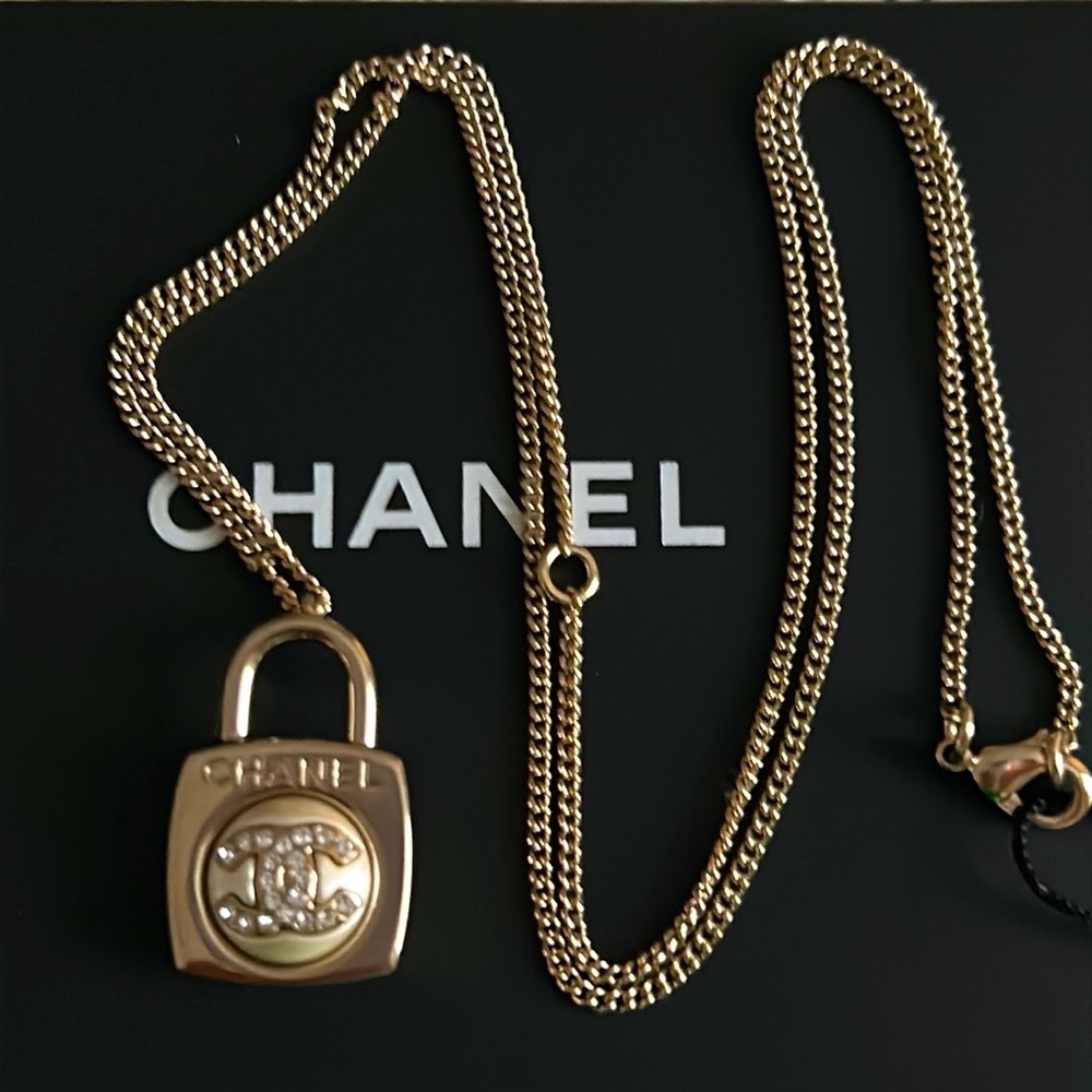 Chanel Crystal CC Pearl Necklace